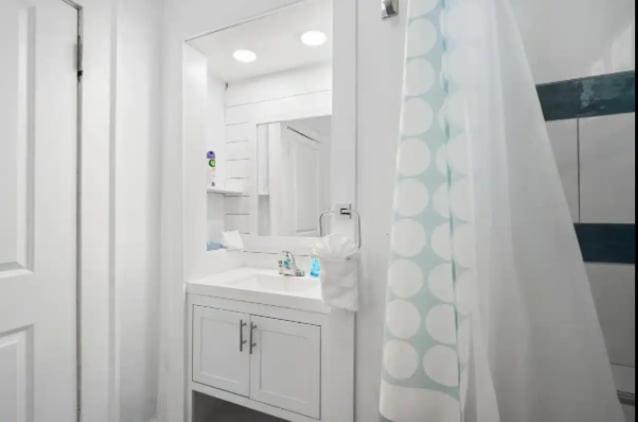 Charming 2 Bedroom With Wifi And Ac In Lovely Ferienhaus