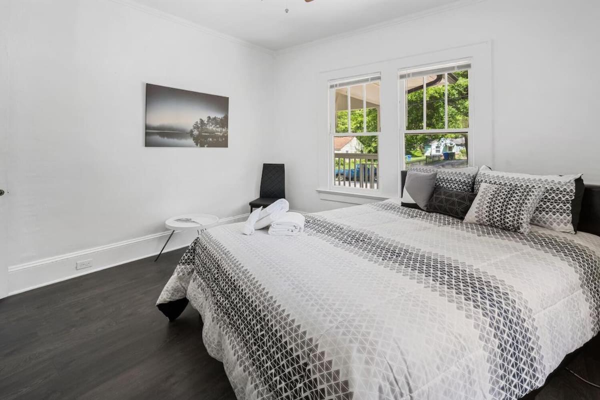 Charming 2 Bedroom With Wifi And Ac In Lovely